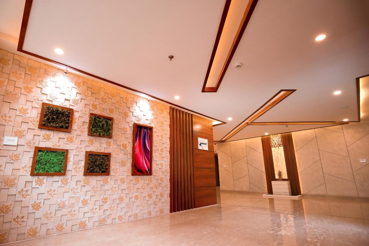 Krishnavalsam Regency Hotel Guruvayur Ngoại thất bức ảnh