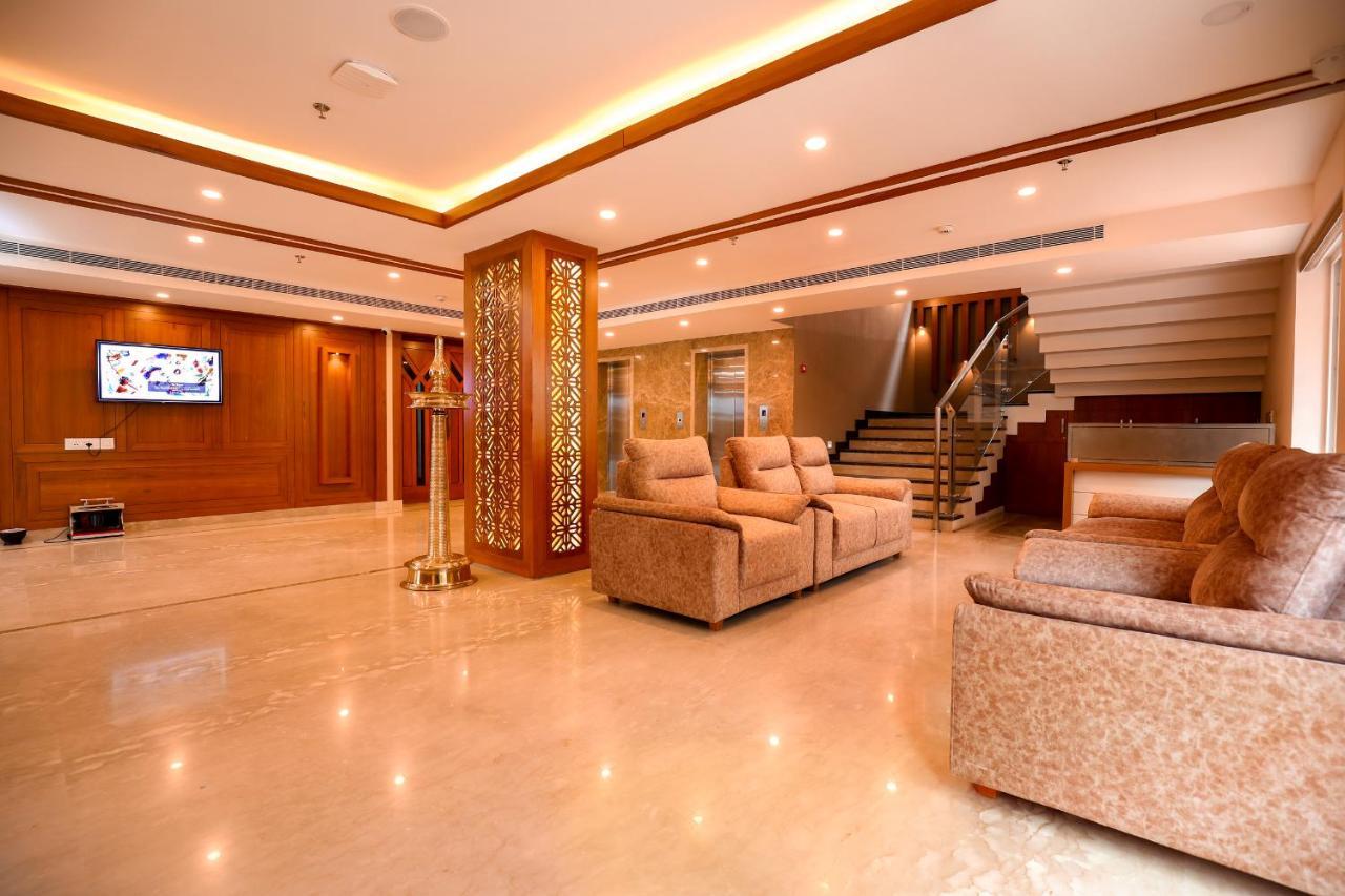 Krishnavalsam Regency Hotel Guruvayur Ngoại thất bức ảnh