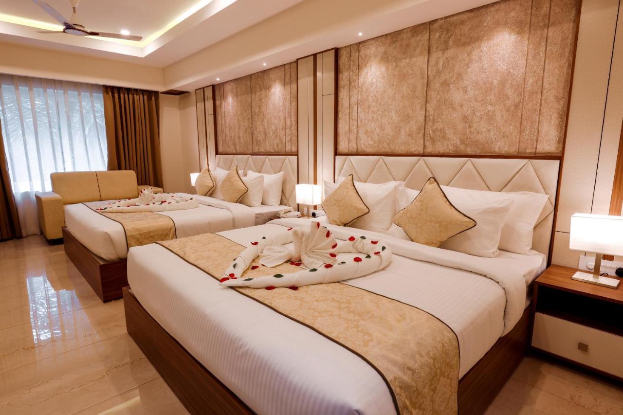 Krishnavalsam Regency Hotel Guruvayur Ngoại thất bức ảnh