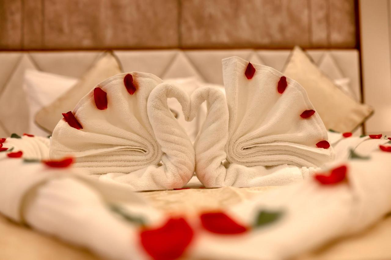 Krishnavalsam Regency Hotel Guruvayur Ngoại thất bức ảnh