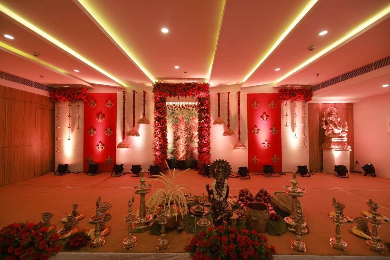 Krishnavalsam Regency Hotel Guruvayur Ngoại thất bức ảnh