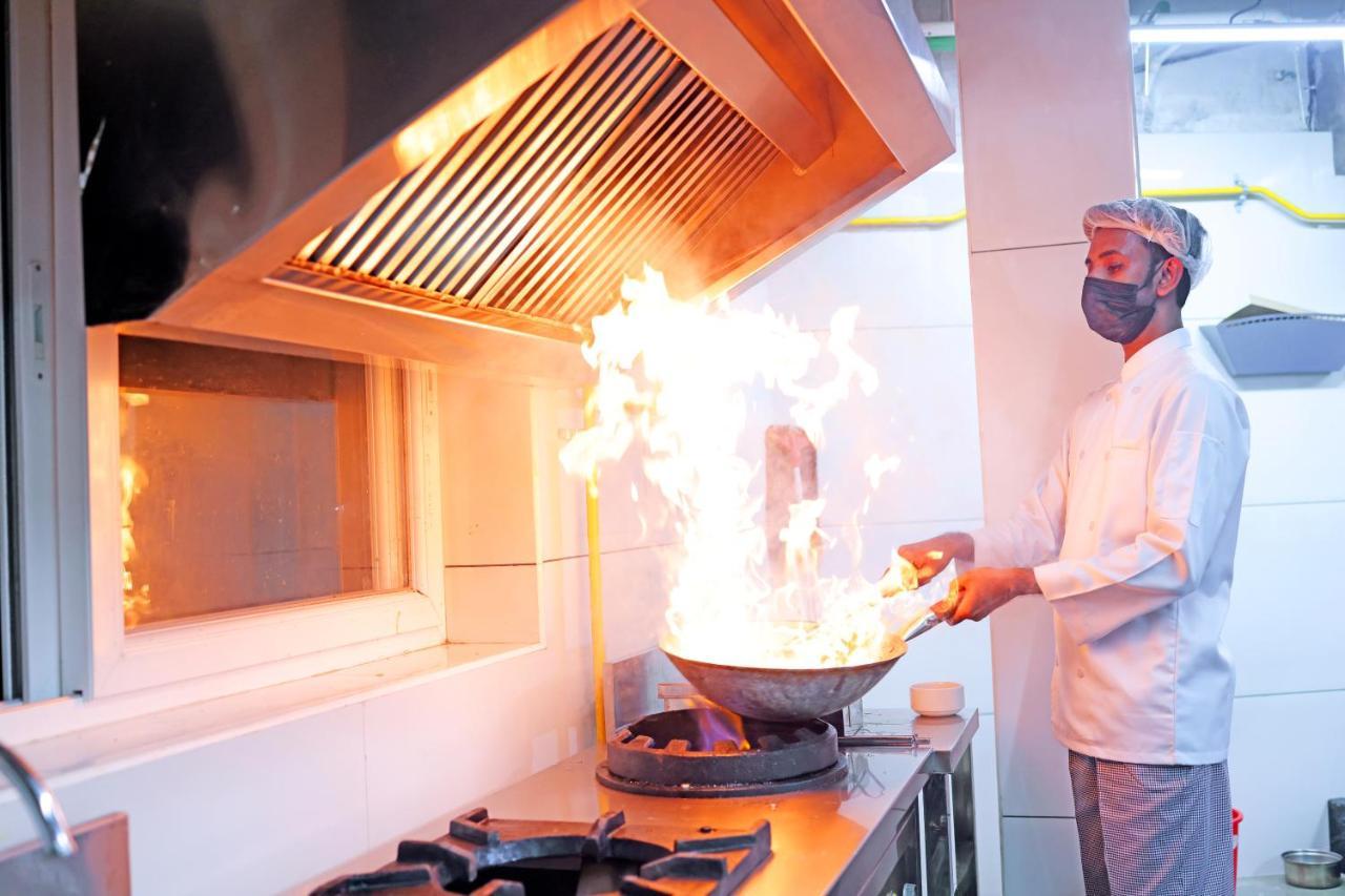 Krishnavalsam Regency Hotel Guruvayur Ngoại thất bức ảnh